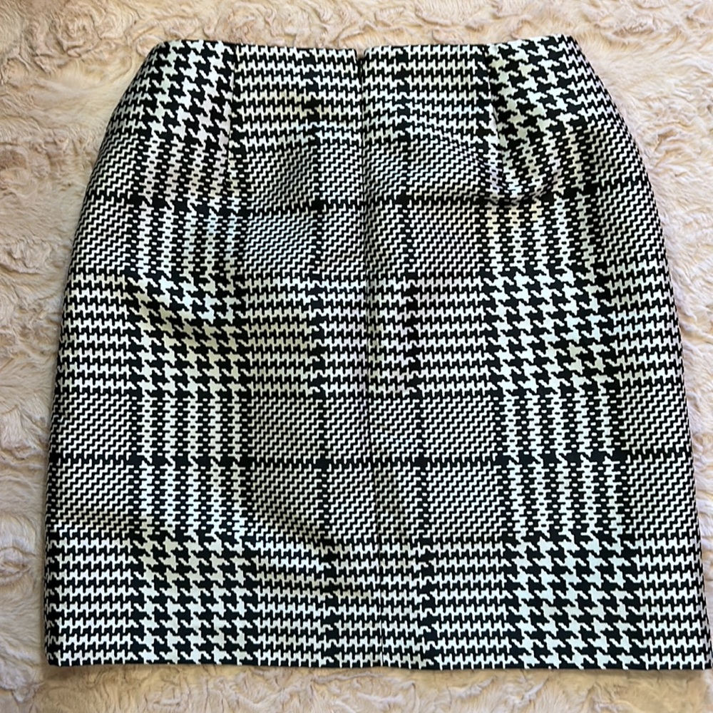 Printed skirt size 6 - Picture 7 of 8